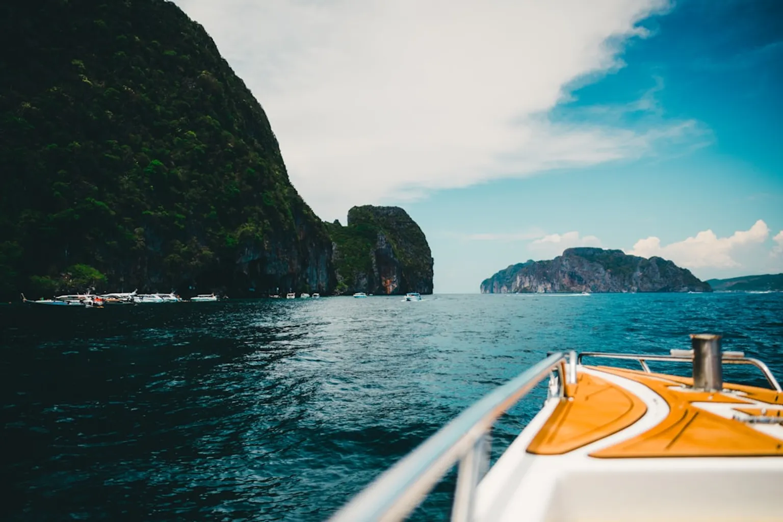 Achat de billets Carnival Magic Phuket : VIP ou standard ?