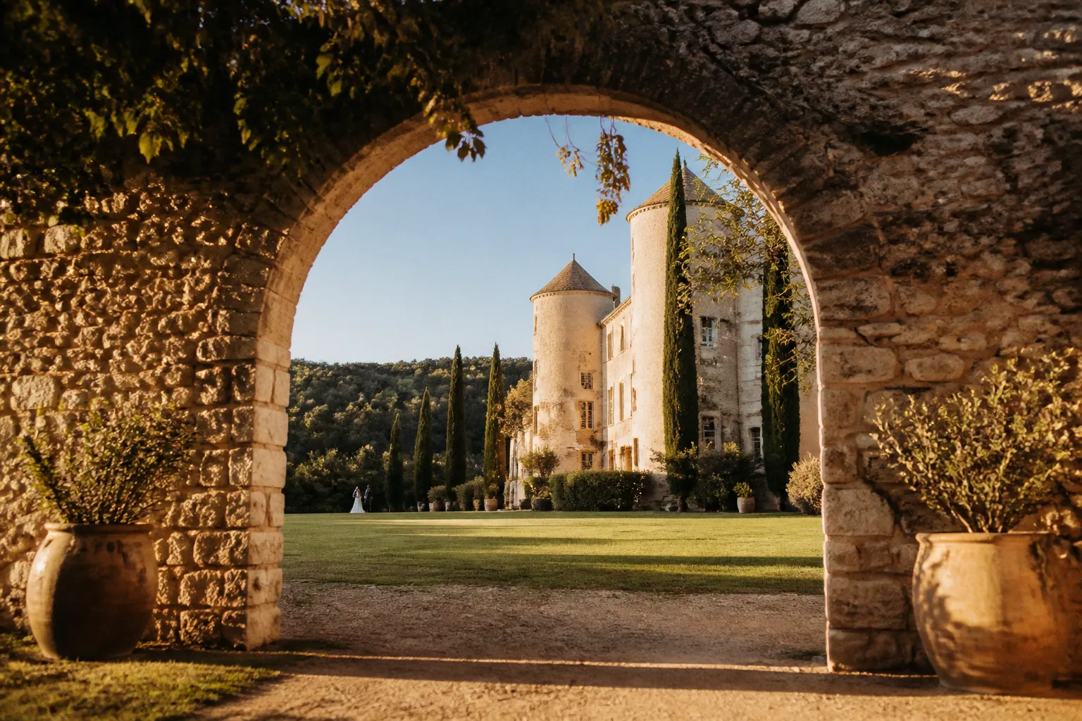 Châteaux de mariage dans le Var : comment réussir ses photos