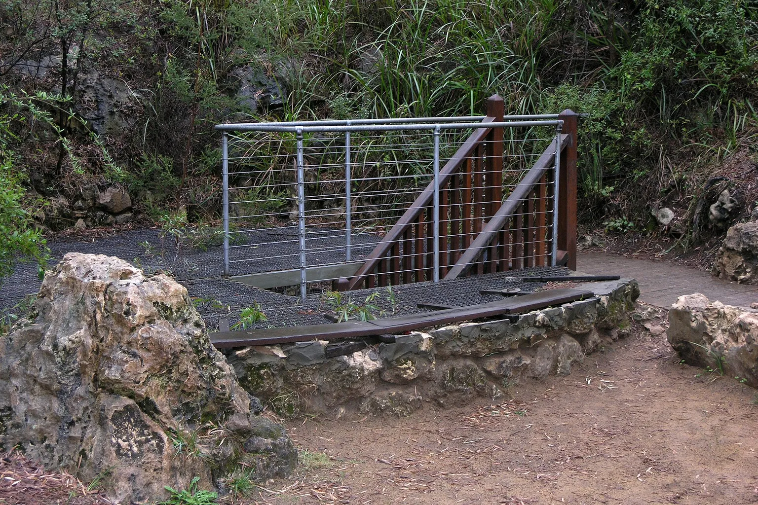 Grotte de Ngilgi visite : vaut-elle vraiment le détour ?
