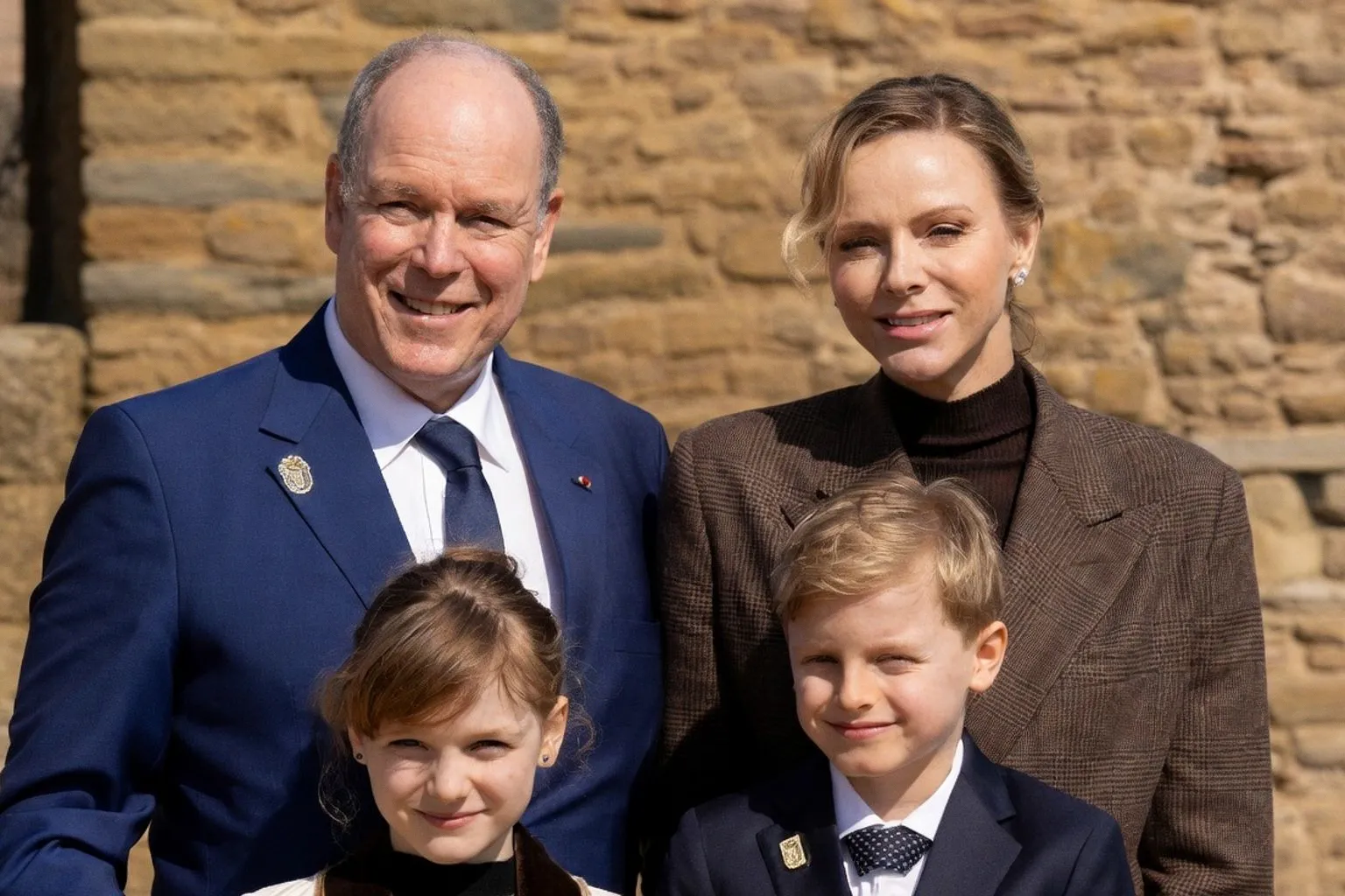 L'art de capturer l'intime : leçons de discrétion de la famille princière