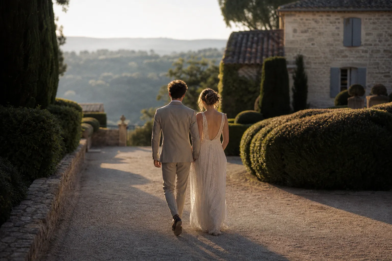 Mariage de Dylan Jagger Lee : l'art de capturer l'intimité en Provence