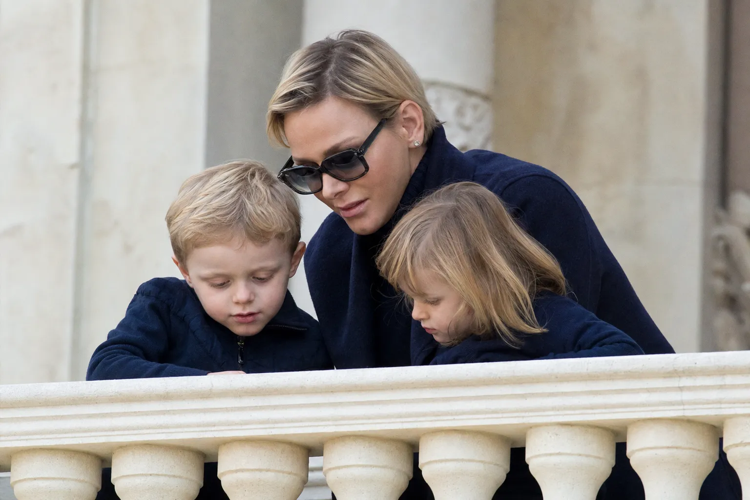 Princesse Charlene de Monaco : 30 photos attendrissantes avec ses jumeaux Jacques et Gabriella