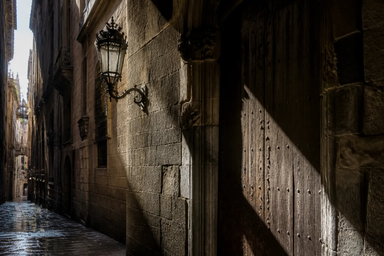 Que faire à Barcelone : hauteur ou intimité gothique ?