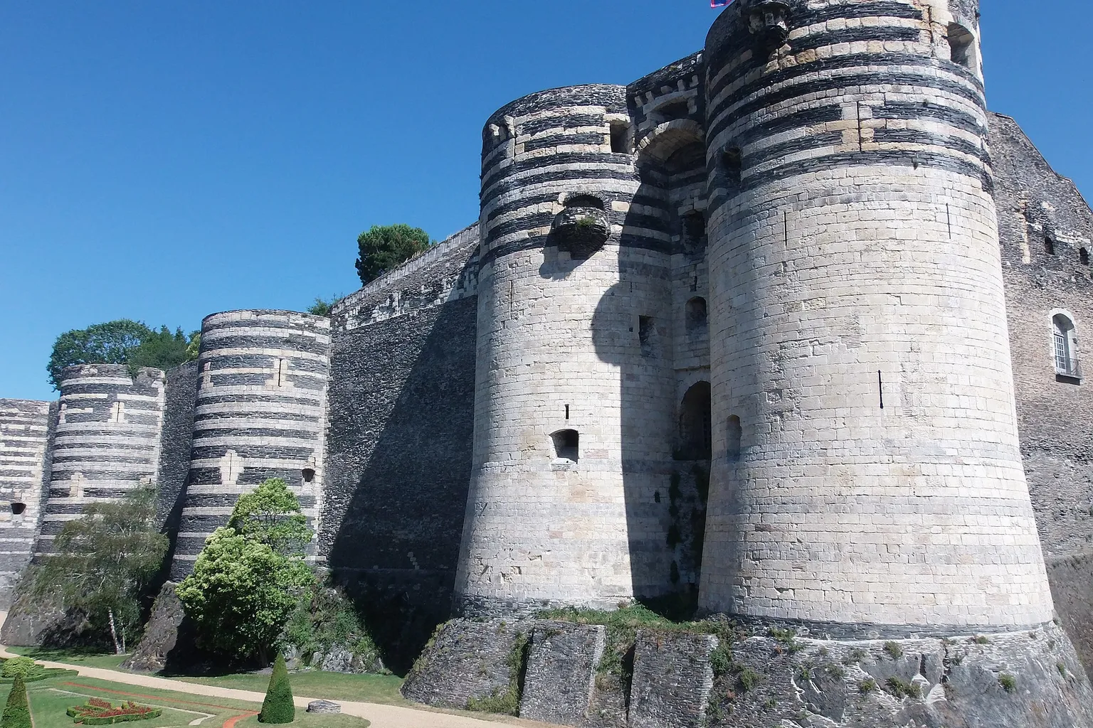 Tarifs du Château d'Angers : la visite vaut-elle son prix ?